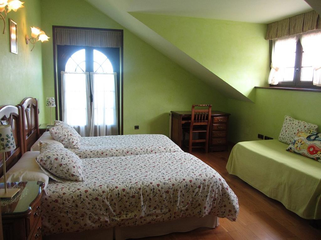 Vivienda Sampedri Villa Santillana del Mar Rum bild